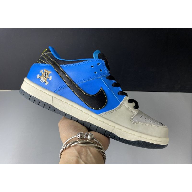 NIKE SB DUNK LOW INSTANT SKATEBOARD