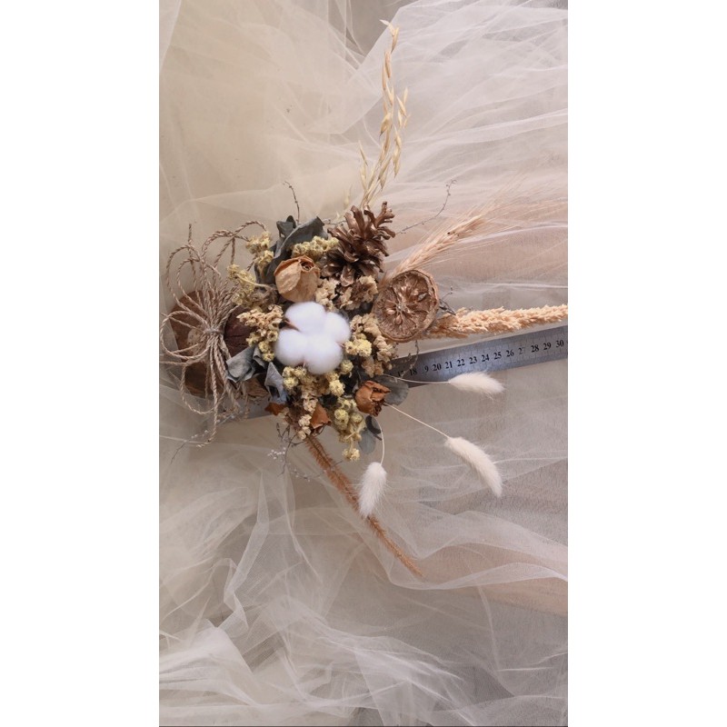 wodden pot/rangkaian bunga/hadiah/hiasan meja/bunga meja/pot bunga/meja hias/dried flower/kado bunga