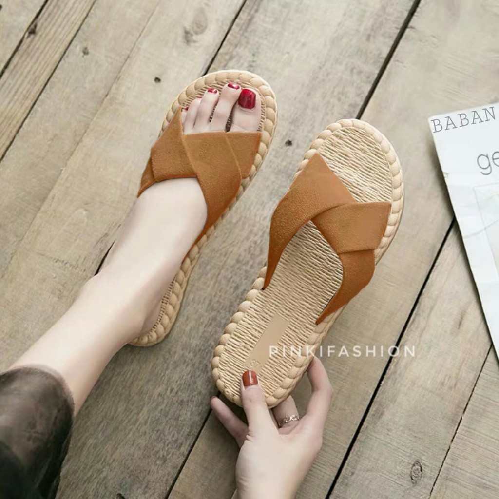 Monsoon - Sandal Slip Wanita Suede Etnik RM 03