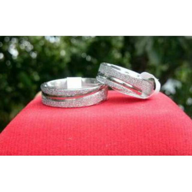 Cincin Couple Titanium / Cincin Ukir Nama / Cincin Tunangan