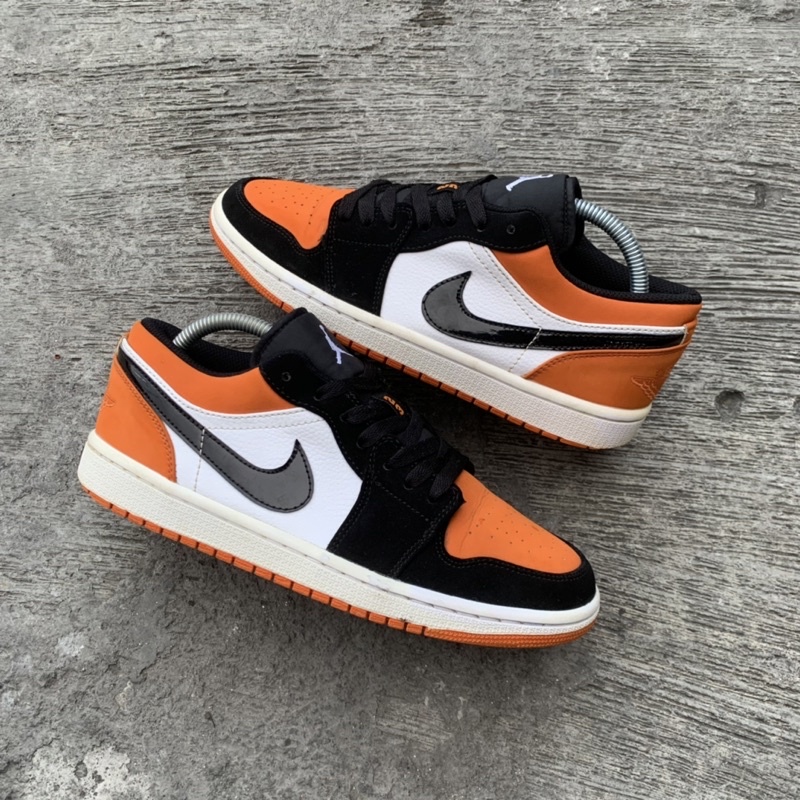 Nike Air Jordan 1 Low SBB - Second