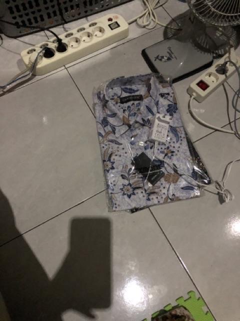 Kemeja Batik Pria Lengan Pendek Bs52 Katun Motif Modern Dixmont Semi Slimfit Premium