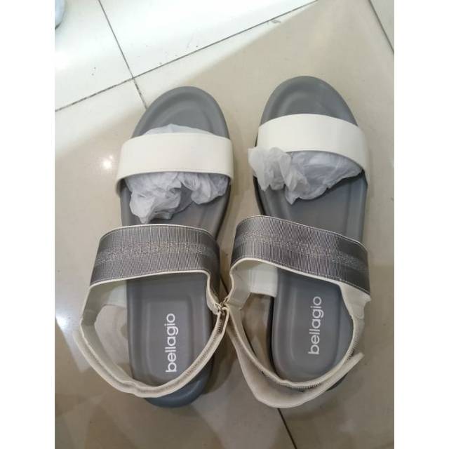 

Raedy Bellagio size 39 TAG 400 SALE 330