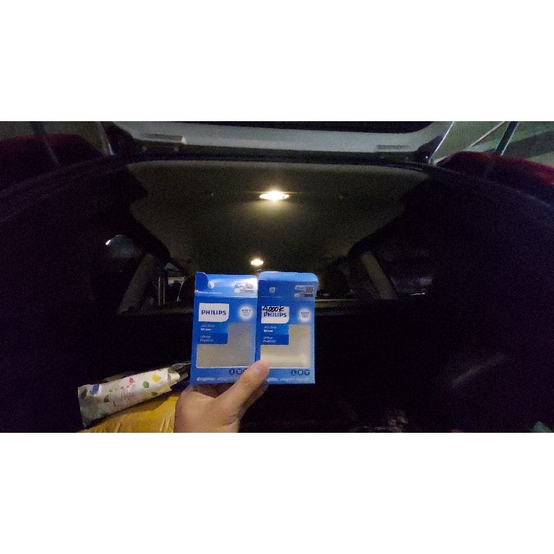 Paket Upgrade Bohlam Lampu Kabin LED PHILIPS Ultinon Pro6000 Warm White 4000K Nissan X-Trail T31 Rea