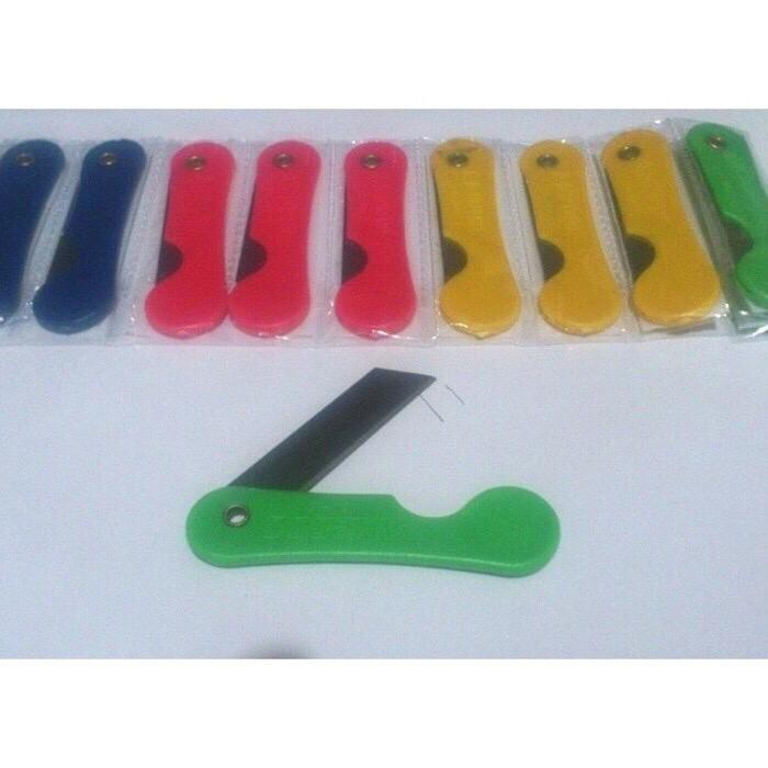 

pisau lipat atau cutter lipat