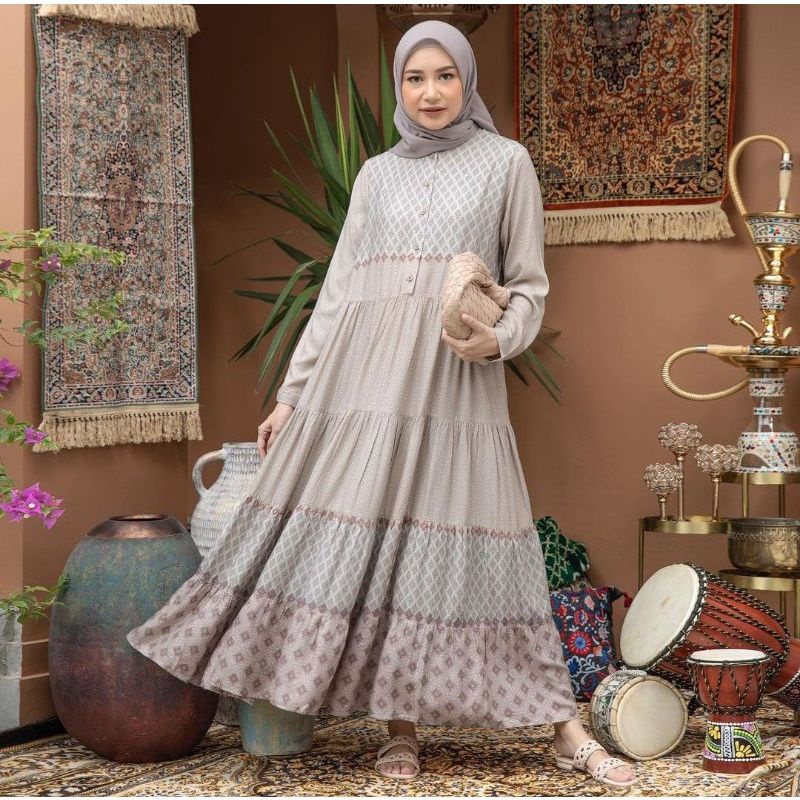 Preloved/PL Lateefa Dress Nude S by Heaven Lights/HL