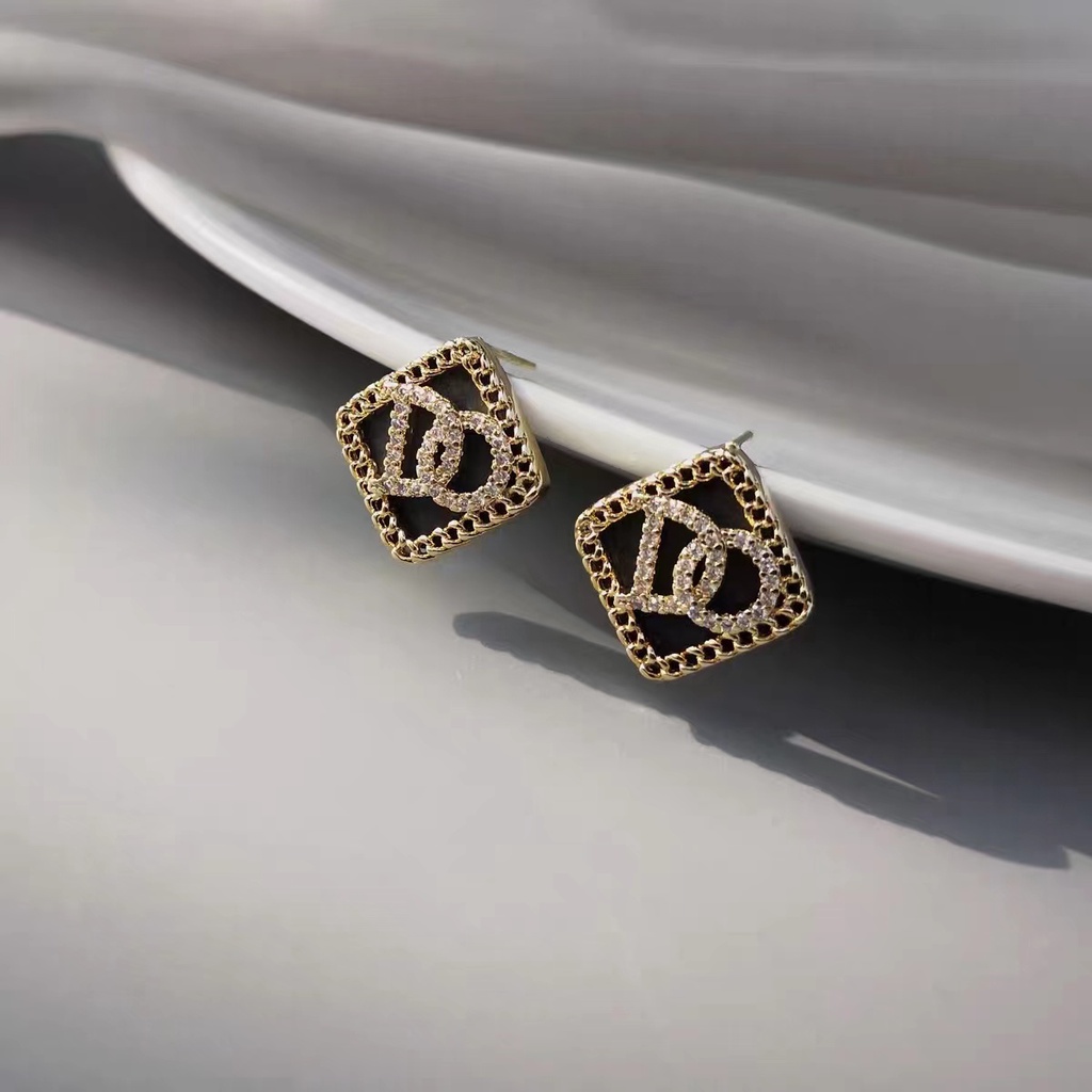 Anting Tusuk Bahan S925 Silver Untuk Wanita