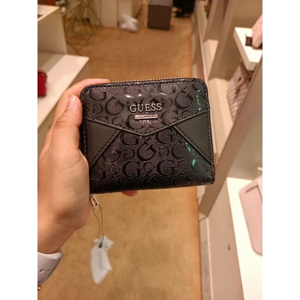 GUESS WALLET