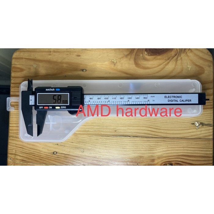 

Jangka Sorong Penggaris Sigmat Digital Vernier Caliper Scale 15Cm Lcd