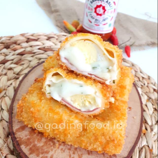 

AMERICAN RISOLES Isi 5 (Smoked beef+ Telur+ Keju + Mayo SPESIAL)