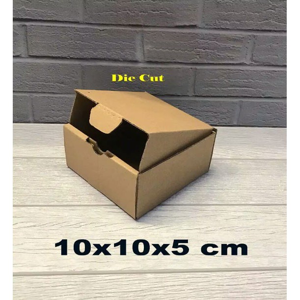 

Kardus 10 x 10 x 5 cm.....Die Cut