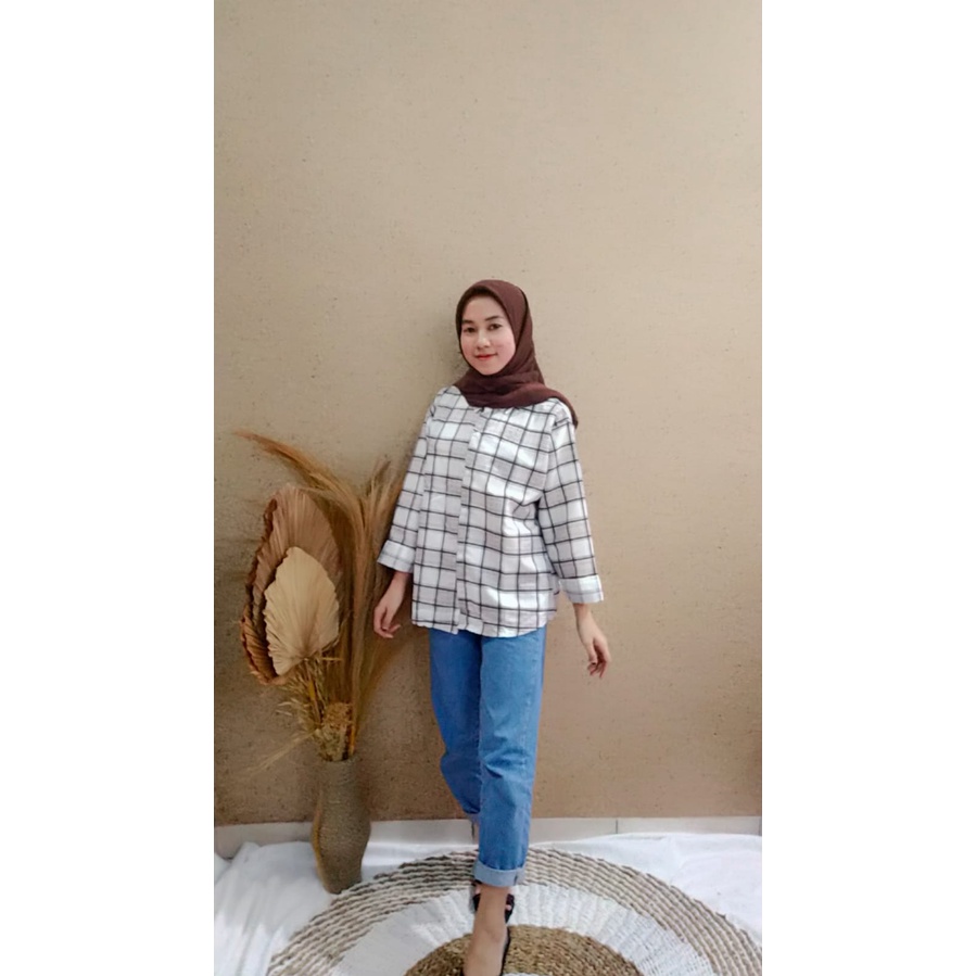 KEMEJA MERYYL FLANEL SHIRT / KEMEJA WANITA OVERSIZED KOTAK FLANEL TARTAN-PUTIH