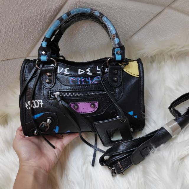 

Balenciaga edge grafiti mini 24cm