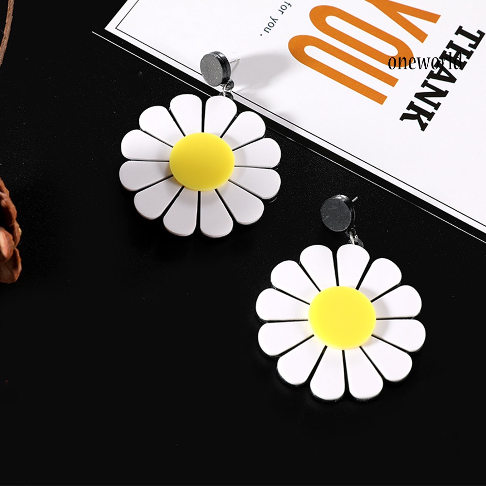 OW@ Fashion Acrylic Big Daisy Dangle Earrings Piercing Ear Pendant Women Party Decor