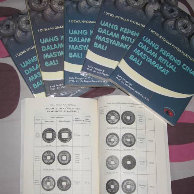 Buku Uang Kepeng Gobog China Cina Dalam Ritual Masyarakat Bali, Uang Logam Koin Dinasti Cina Upacara