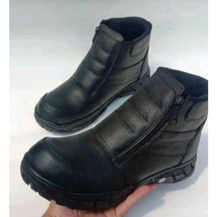 Sepatu safety murah/sepatu safetu kulit asli sol karet ujung besi /sepatu pria boot