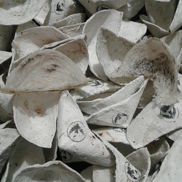 

Sarang Walet Imitasi Mangkok Kertas beraroma Liur Walet/ sarang imitasi /fake nest /sarang palsu / sarang walet palsu / sarang walet pancingan / sarang walet imitasi / sarang burung walet imitasi / sarang burung walet palsu / audax ax 61 / parfum walet