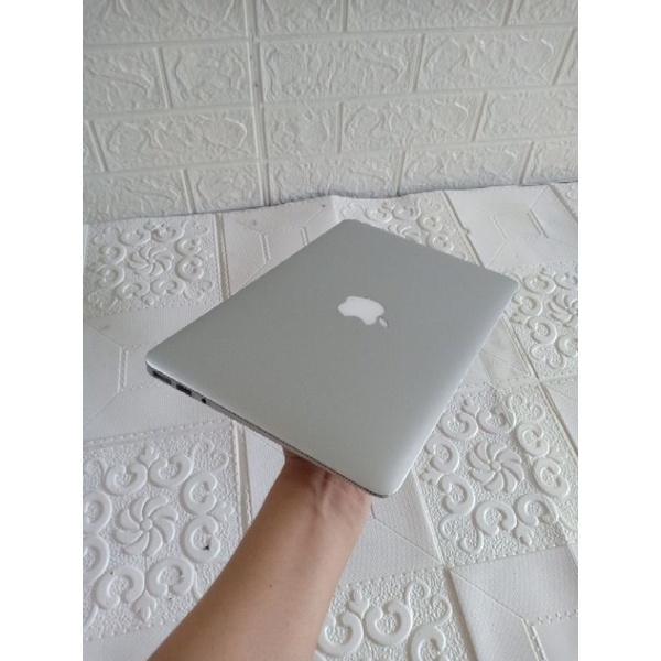 OBRAL MACBOOK AIR 11 TH 2015 CORE i5 RAM 4GB SSD 256GB OS MONTEREY GARANSI