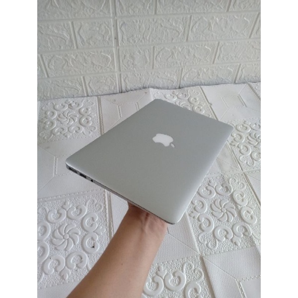 OBRAL MACBOOK AIR 11 TH 2015 CORE i5 RAM 4GB SSD 128GB OS MONTEREY GARANSI