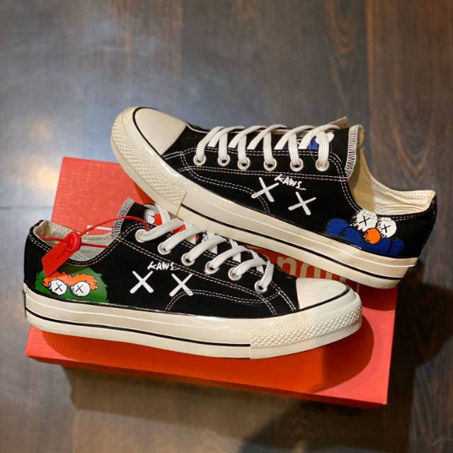 CONVERSE X KAWS LOW