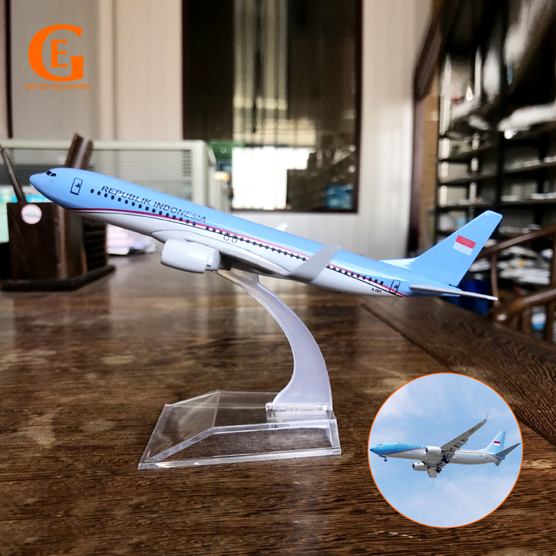 Miniatur Diecast Pesawat Indonesia President B737 Bahan Metal Ukuran 16CM Untuk Koleksi