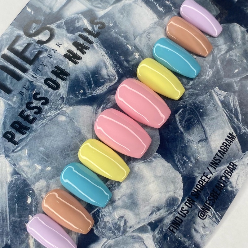 PASTEL PRESS ON NAILS