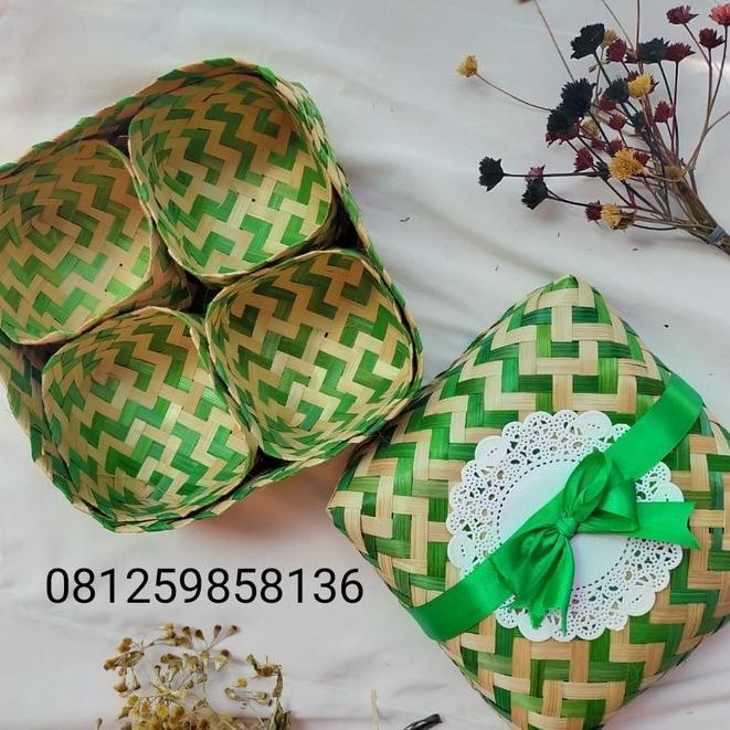 

ㅃ SEPASANG besek skat batik hijau-besek sekat-boks gudeg-kardus gudeg-gudeng kaleng-boks nasi kuning-kotak makan-nasi kotak skat-kotak makan skat ➔