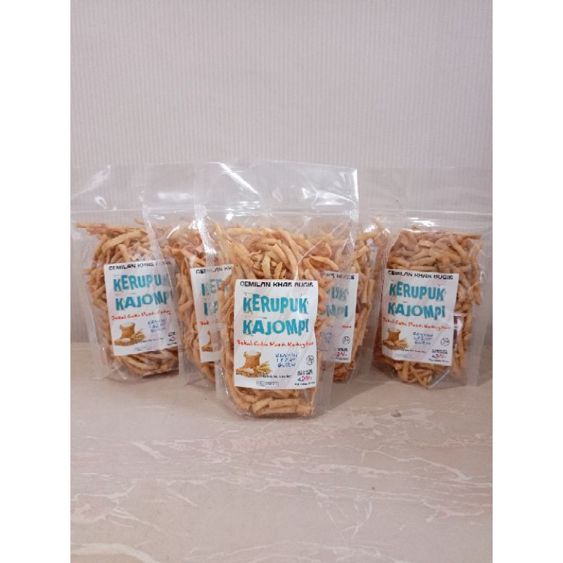 

CEMILAN ATAU SNACK ATAU KERUPUK KAJOMPI KHAS BUGIS YANG ENAK DAN RENYAH