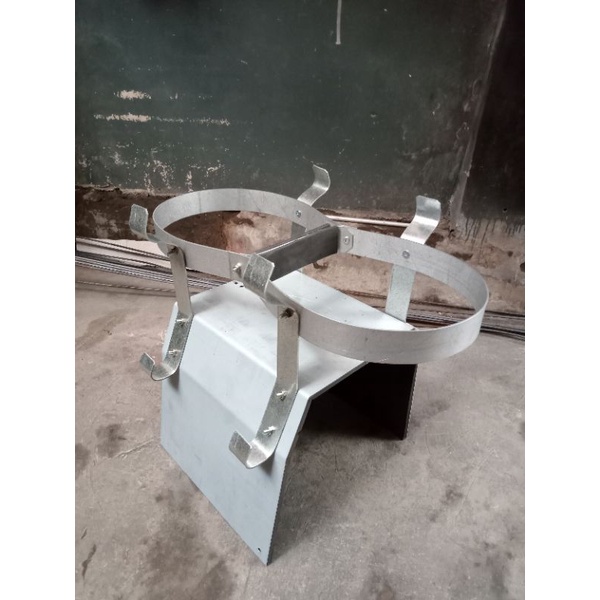 ShP3 Keranjang Besi Gas 3 Kg / Keranjang Aqua Galon / Tabung Gas 3 Kg untuk Semua Jenis Motor