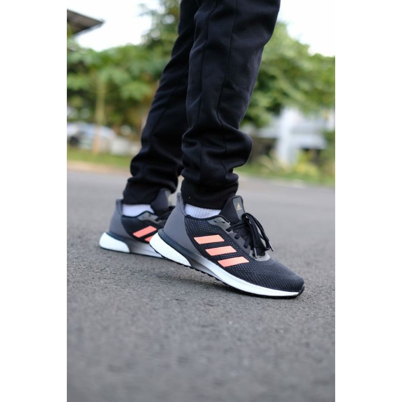 ADIDAS BOOST ASTRARUN
