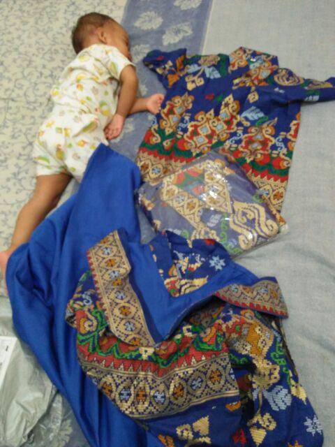 Wou Batik Belvania Family Batik Couple Maura Couple - Sania Ruffle Batik Couple Ori Ndoro - Kg029