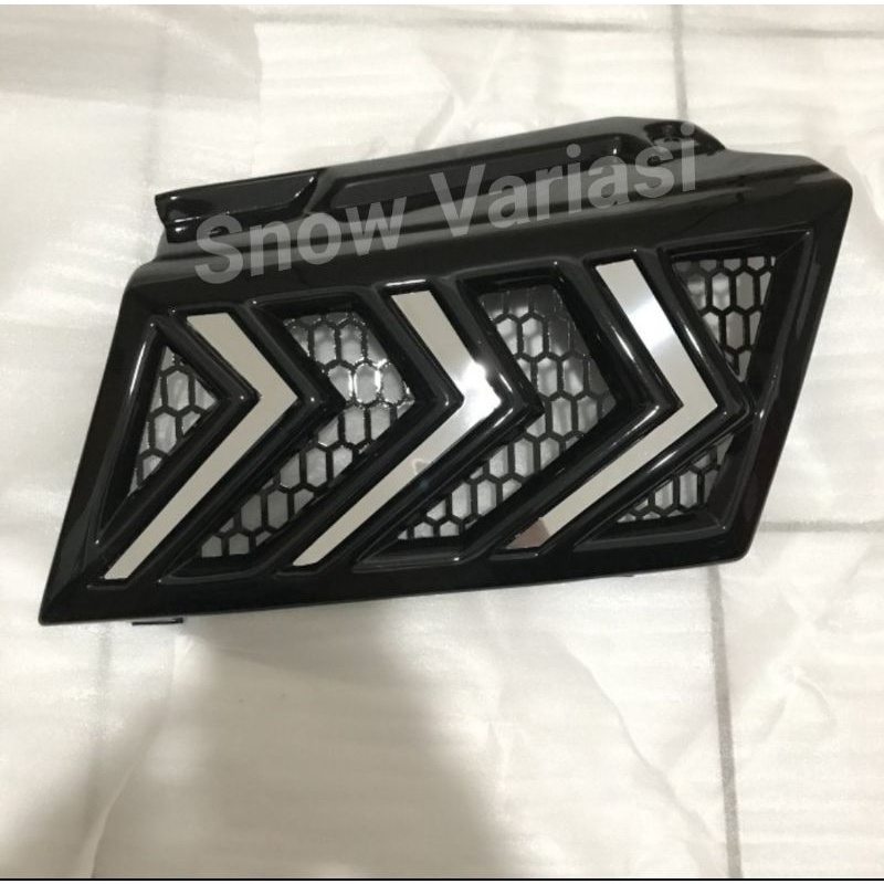 Grill Mobil Mitsubishi Pajero Tahun 2005-2015 Model Rockford Hitam