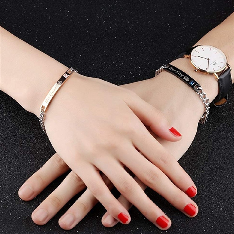 Gelang Pasangan Bahan Stainless Steel Aksen Berlian Imitasi Untuk Hadiah Valentine His Queen