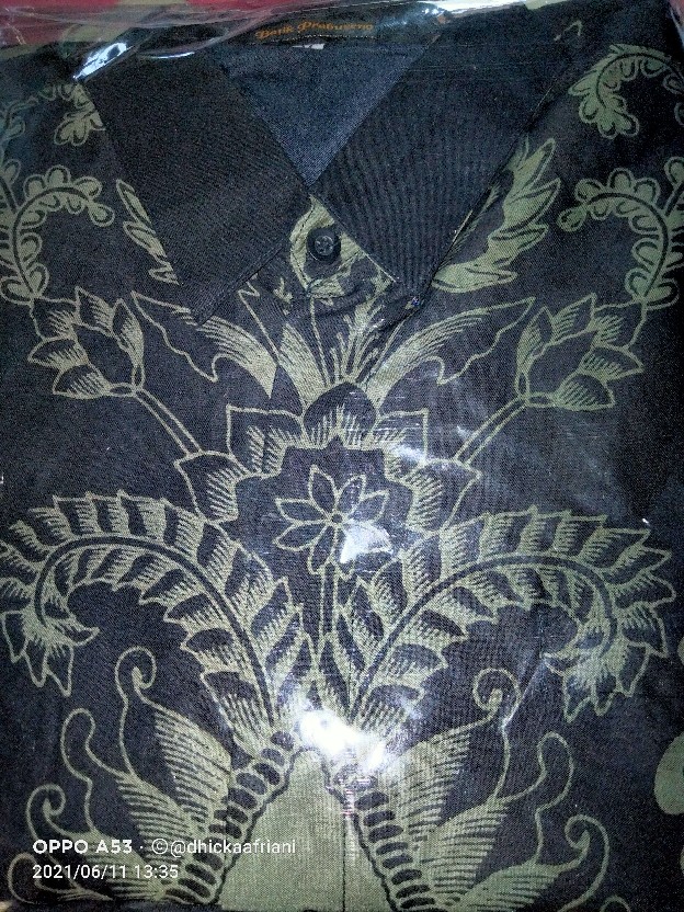 Gunungan Kemeja Batik Pria Lengan Panjang Slimfit Katun Printing Hem Baju Atasan Kantor Modern