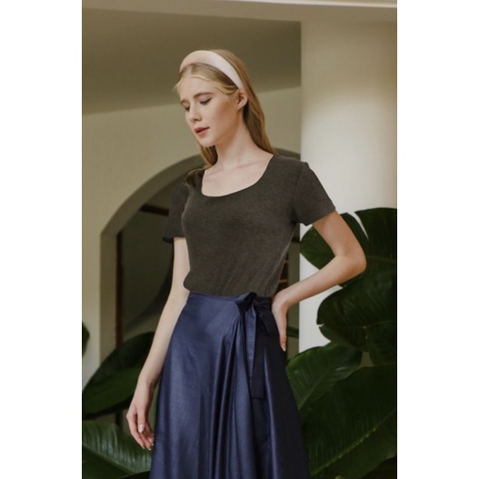 MAVEN MELL SQUARENECK - SLEEVE IN CHARCOAL