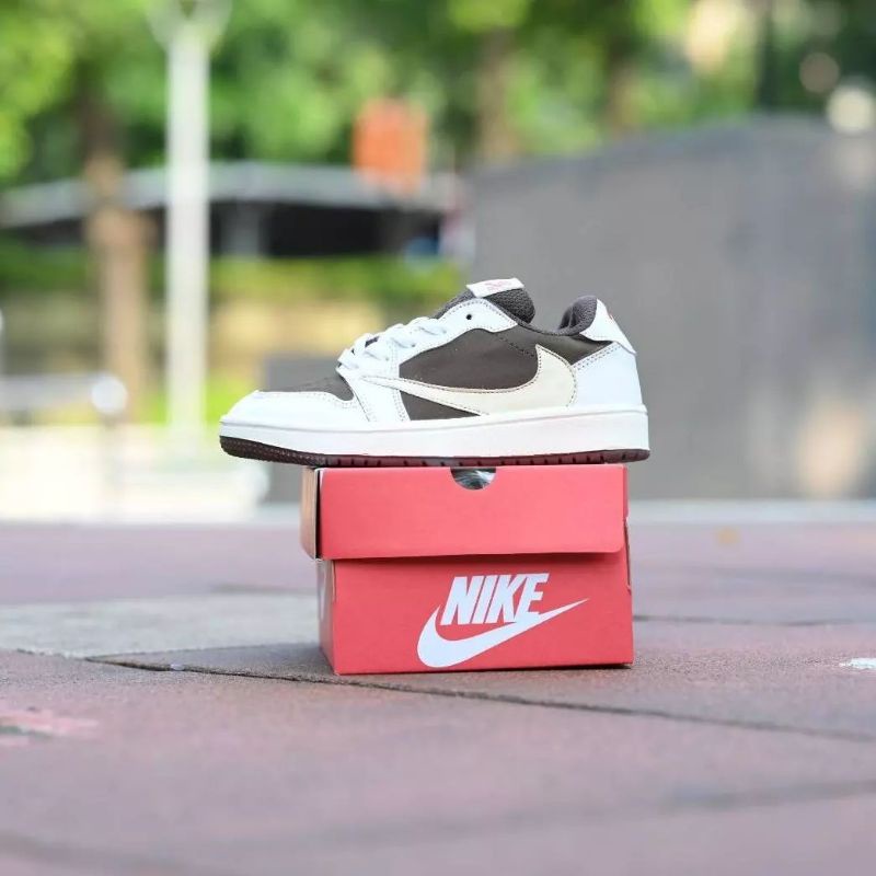 Sepatu Anak Nike Air Jordan 1 Low x Travis Scott