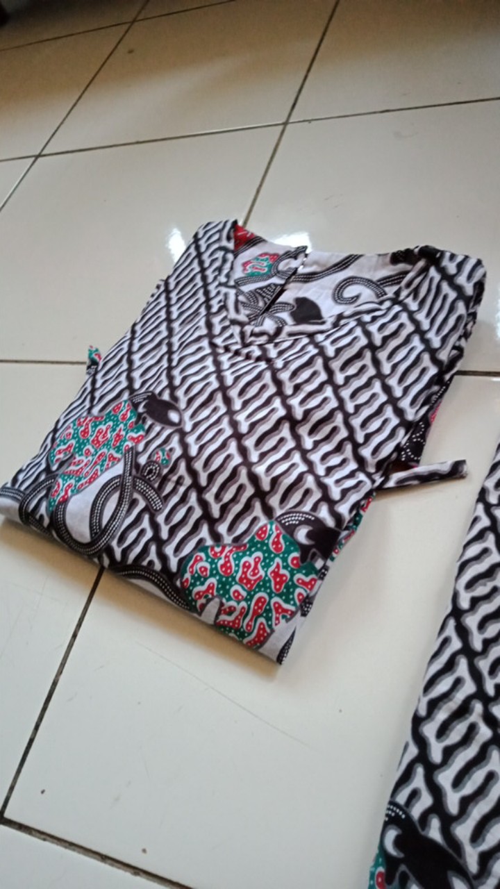 Batik Couple / Batik Couple Keluarga / Batik Jumbo / Sarimbit Keluarga / Baju Batik Marsya Gurdo