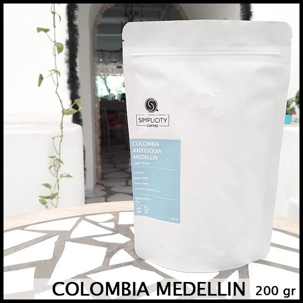 

Arabica Coffee Beans - Kopi Biji Arabika Colombia Light Roast 200 Gr