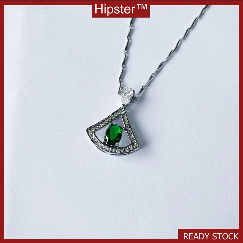 Full Diamond Light Luxury Temperament Hollow Sector Emerald Pendant Platinum Necklace