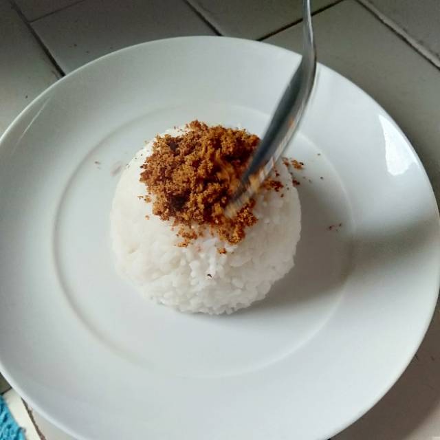 

LINGKUNG-Serundeng ikan Gabus