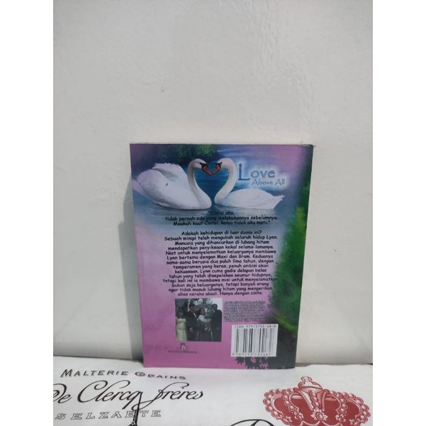 Novel Love Above All Agnes Jessica