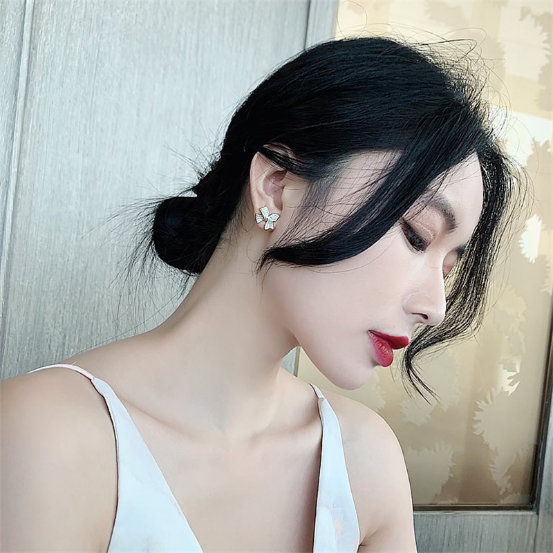 Anting Desain Pita Full Berlian Gaya Korea