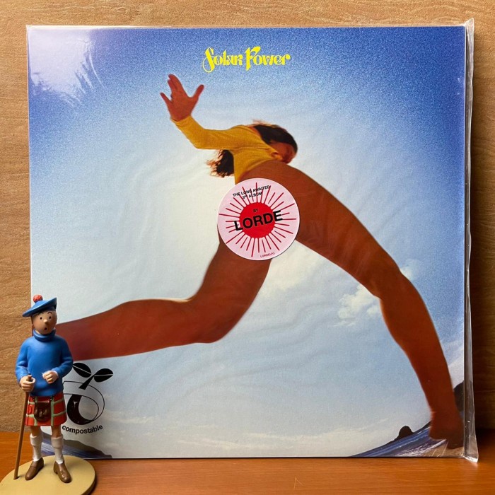 PIRINGAN HITAM / VINYL LORDE - SOLAR POWER