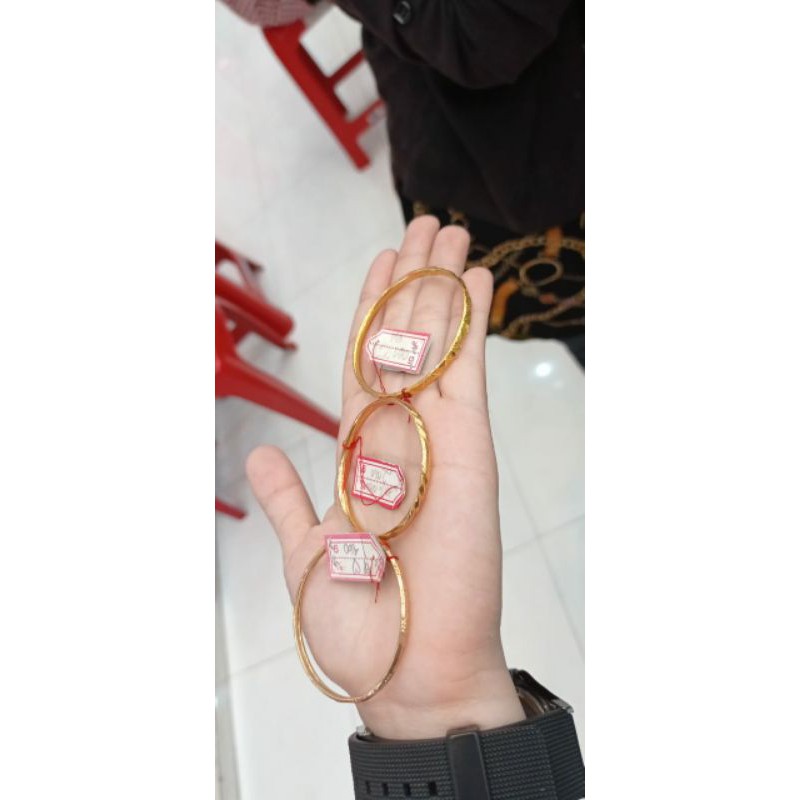 Fashion Aksesoris Wanita Perhiasan Gelang Emas Kroncong 3 Bagian Kadar 375 - Aufar Gold
