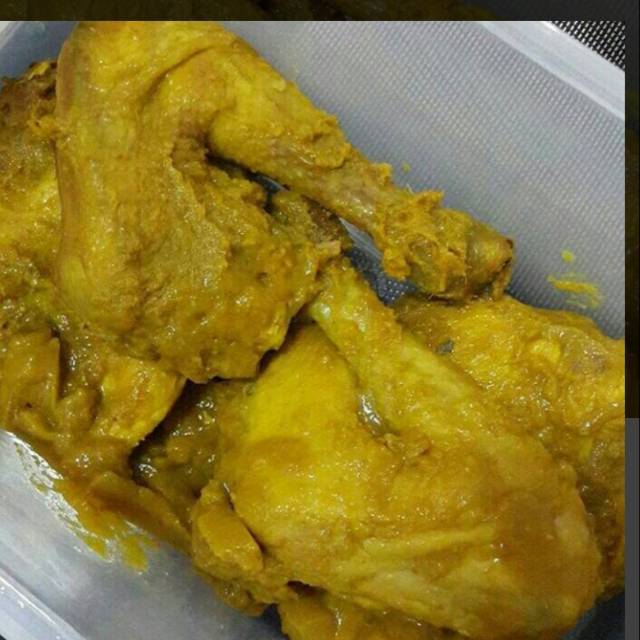 

AYAM UNGKEP , LANGSUNG GORENG ISI 6 + SAMBEL TERASI