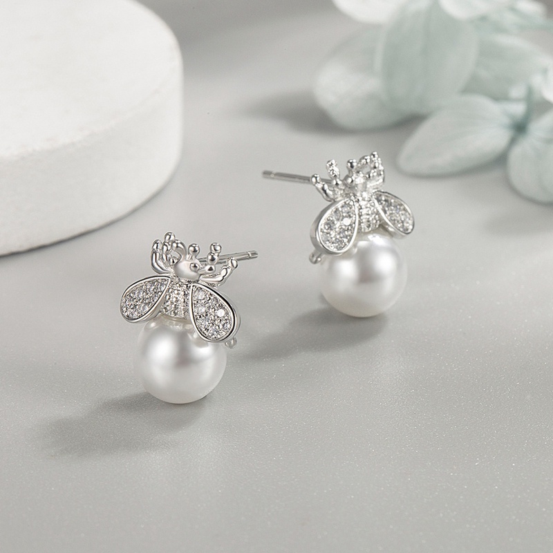 Anting Stud Desain Hewan Lebah Aksen Mutiara Kristal Kubik Zirkonia Untuk Wanita