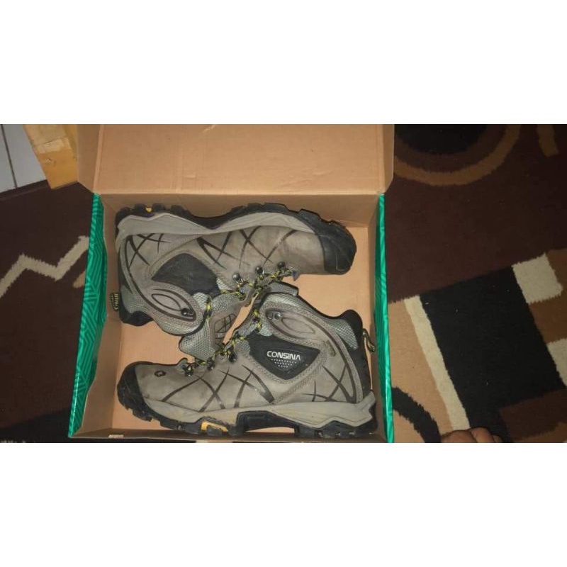 sepatu consina mustang