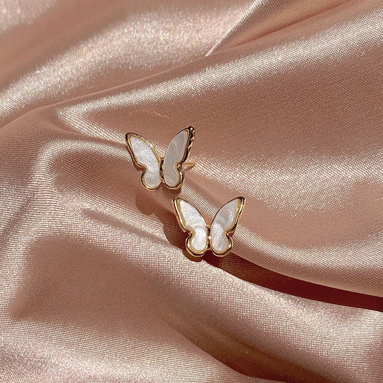 Kalung Liontin Kupu-Kupu Gaya Korea Rantai Anting Simple elegant simple butterfly alloy Crystal
