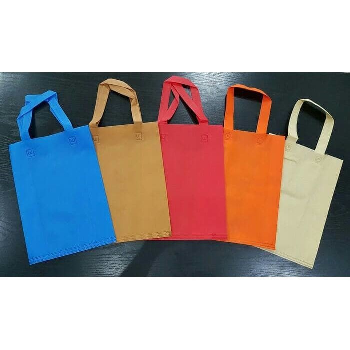 

TAS SPUNBOND HANDLE 30x40 (isi 12pcs) | GOODIE BAG | TAS SPUNBOND MAKASSAR | TAS KAIN POLOS