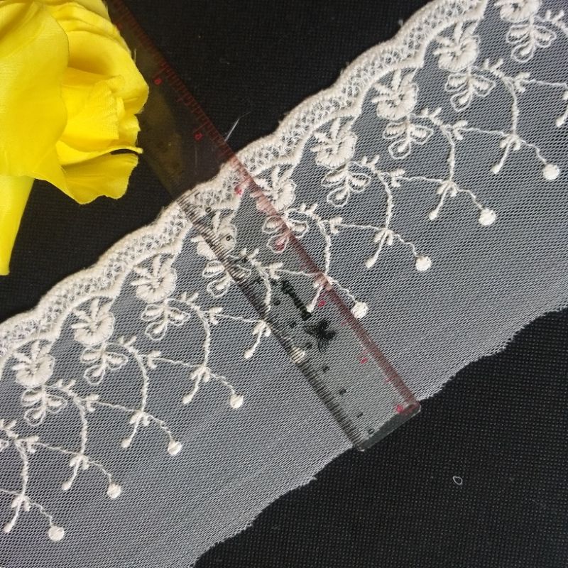 per meter,renda tile warna krem muda lebar 11cm